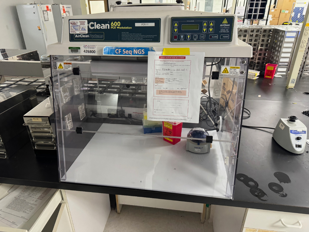 Image of AirClean 600 PCR Workstation